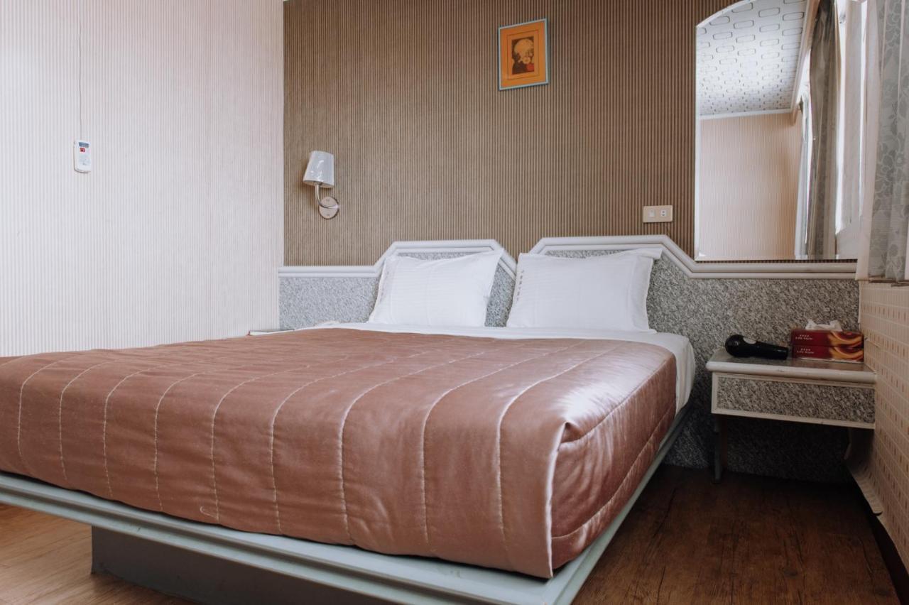 Tong Hsin Hotel Pingtung Exterior foto